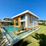 Çeşme Dalyan’da , Tam Müstakil , 5 Pda 1 Salon Ultra Lüks Villa