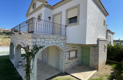 Çeşme Şifne’de Tam Müstakil , Taş Konsept , 3 Oda 1 Salon Villa