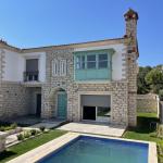 Çeşme Alaçatı’da , Taş Mimari , 3 Oda 1 Salon , Müstakil Havuzlu Villa